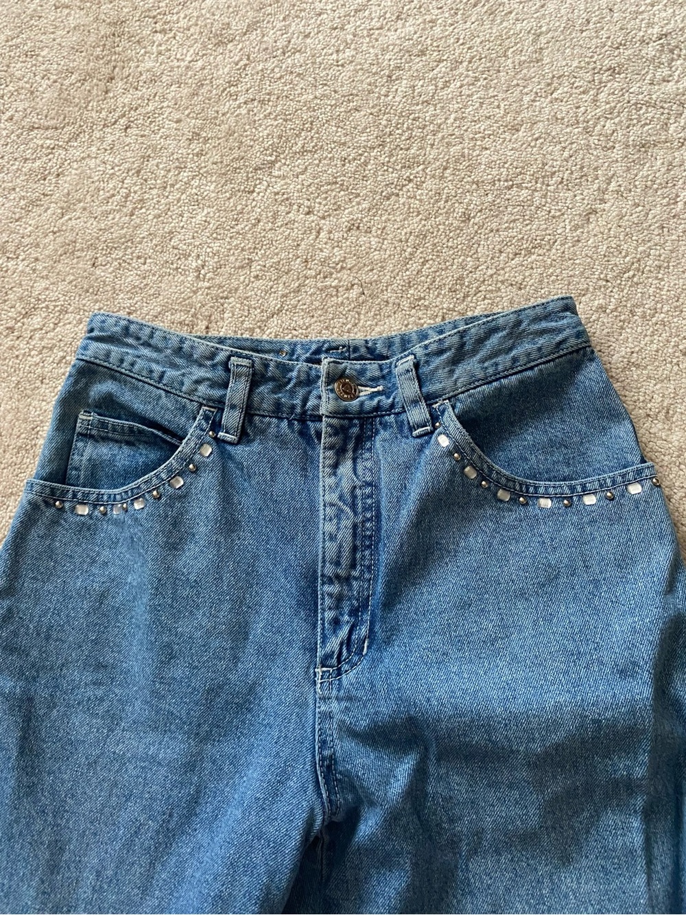 High-Rise Blue Denim Jeans with Stud-Trim Pockets